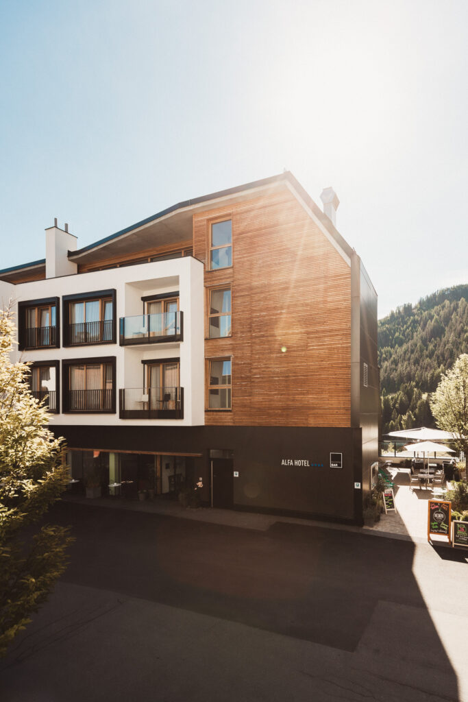 002 Alfahotel Herbsttag OKT2021 CPALE Manuel