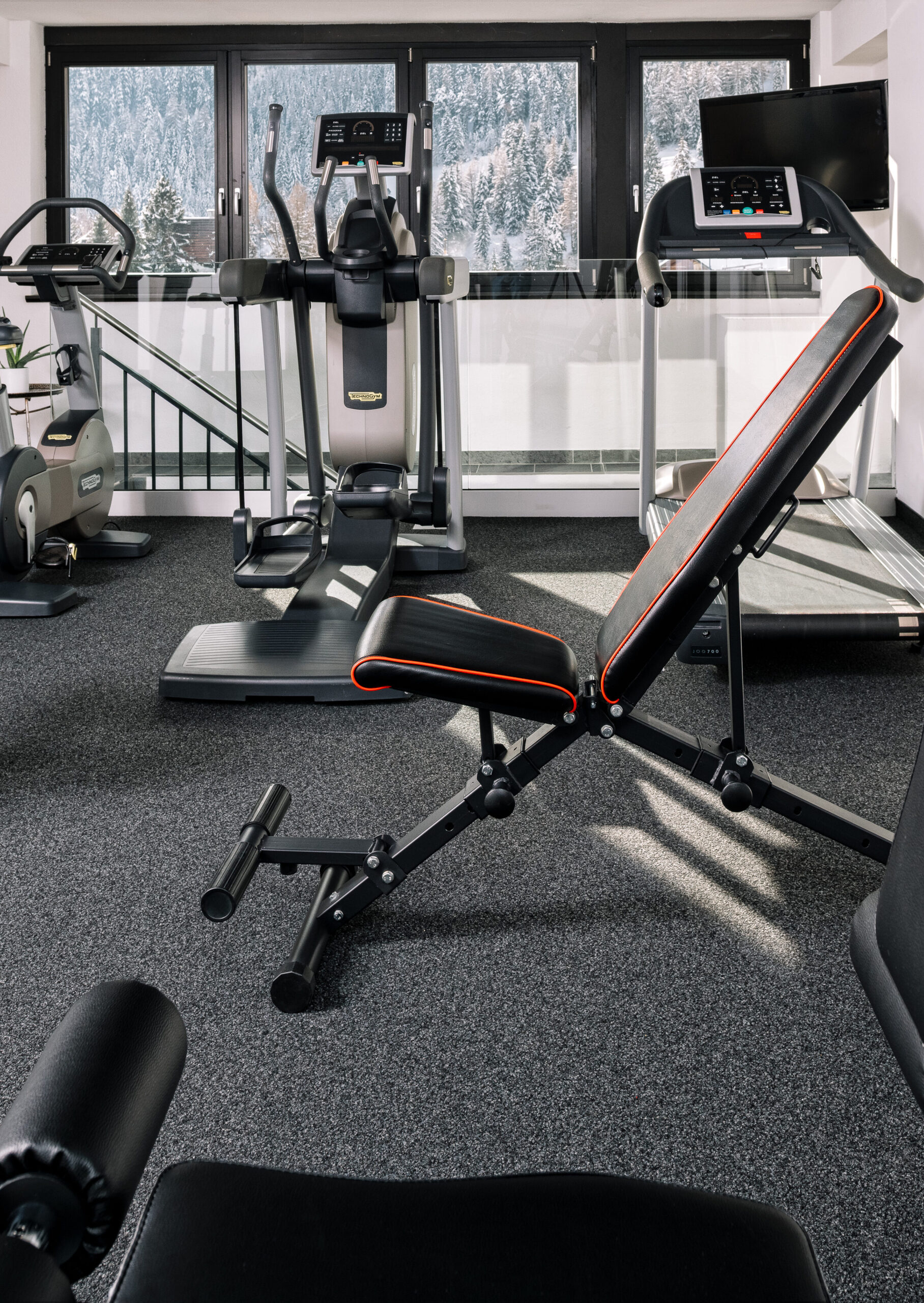 Fitness O 300ppi 002 scaled aspect ratio 61 86 scaled