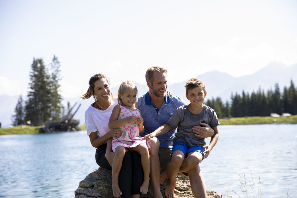 Picknick Familie c Serfaus Fiss Ladis Marketing GmbH Daniel ZangerlWEB